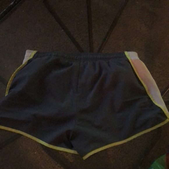 I’m selling these because they are way to small for me - Picture 2 of 3